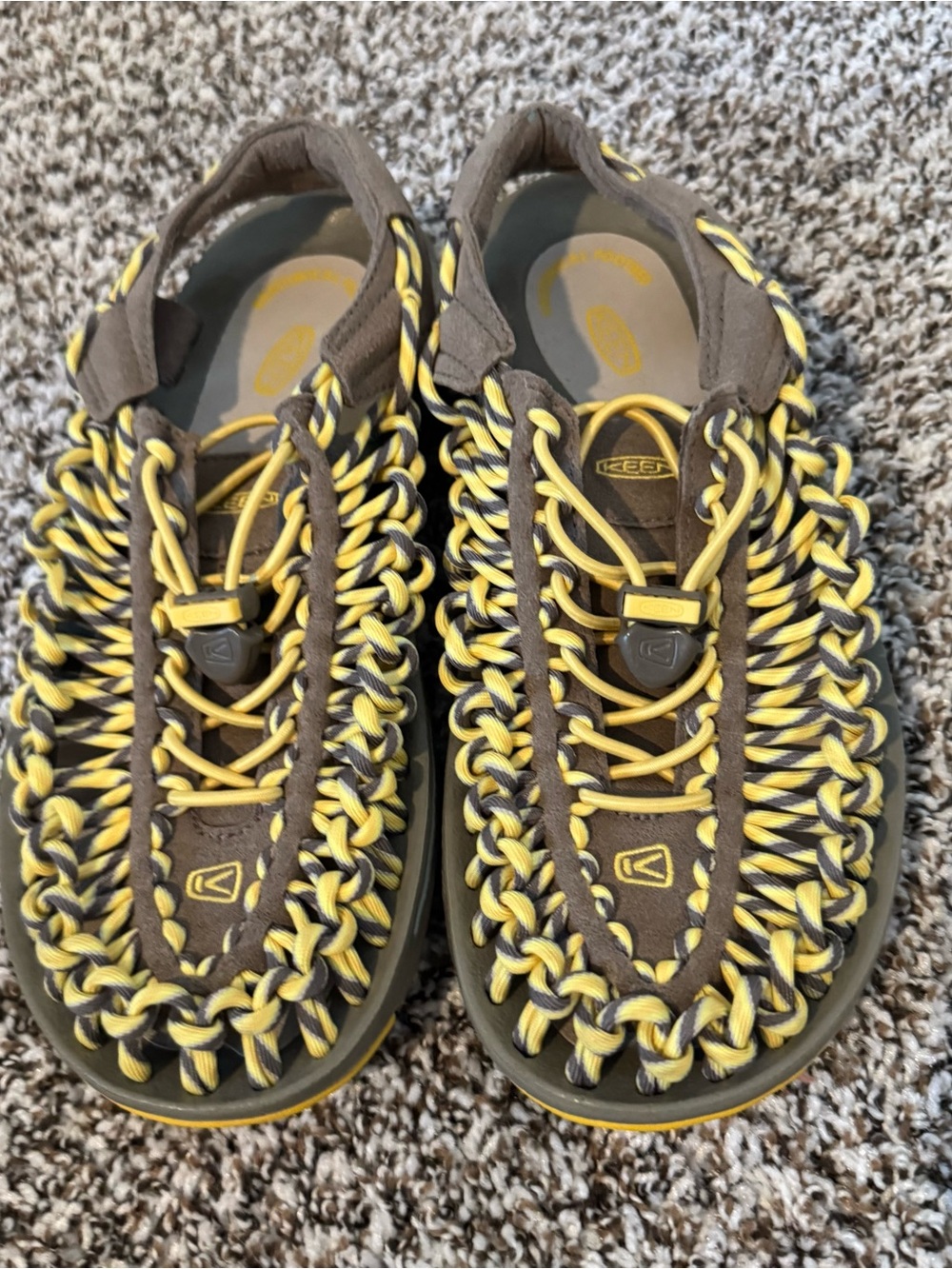 KEEN UNEEK Sandals Womens 7 Yellow Gray Cord Hiking Outdoor Shoes 1014632